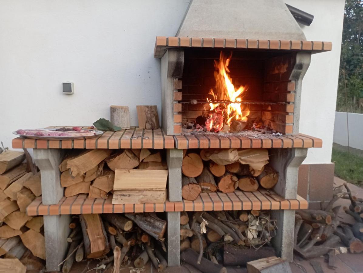 Cal Rusc Allotjament Rural Bed and Breakfast Crespiá Εξωτερικό φωτογραφία